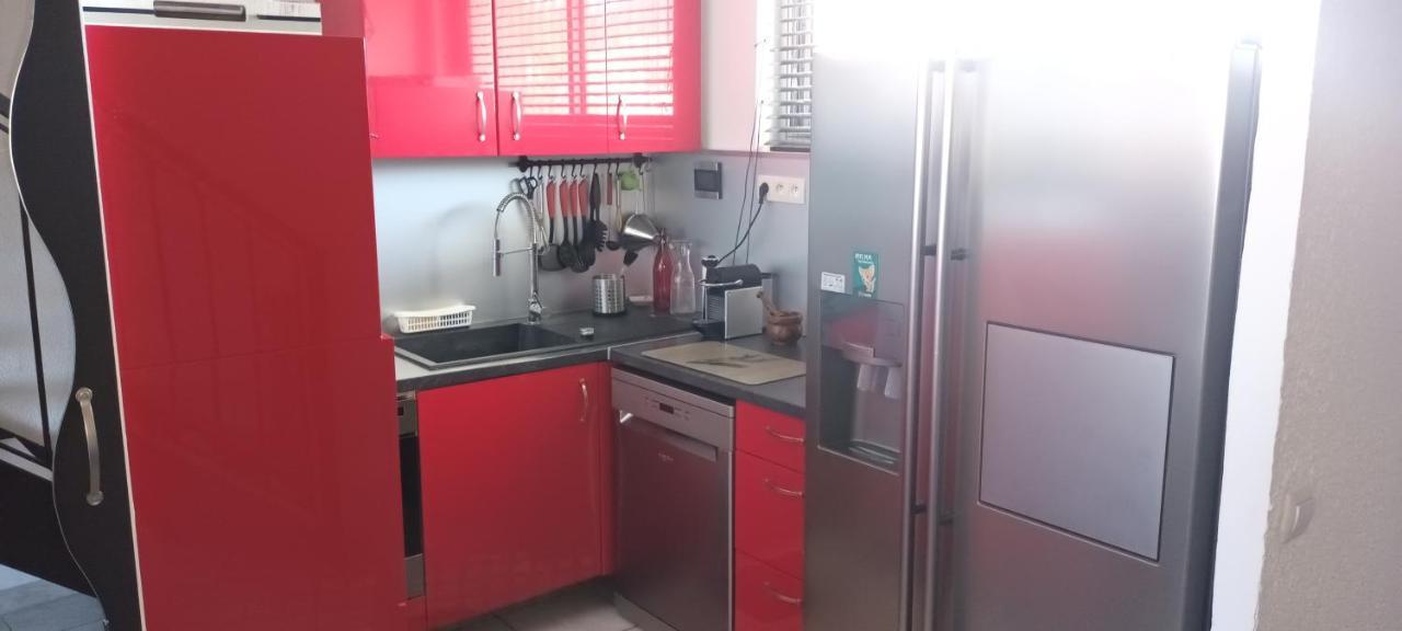 Apartamento Le Queirele Le Lavandou Exterior foto